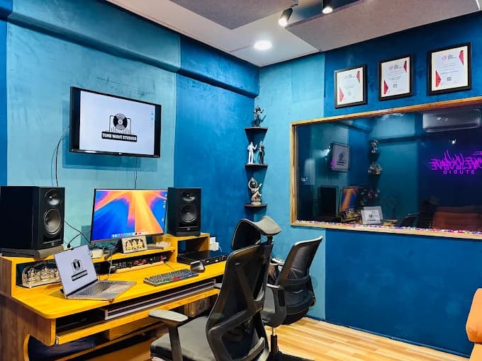 Studio image of Tune Wave Studios